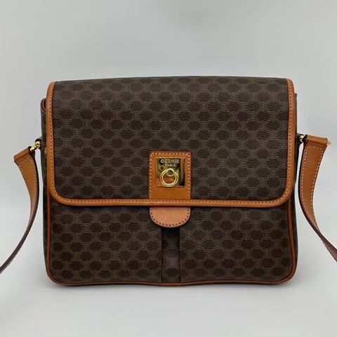 「JL精品代購」Celine棕色老花翻蓋郵差單肩斜挎包