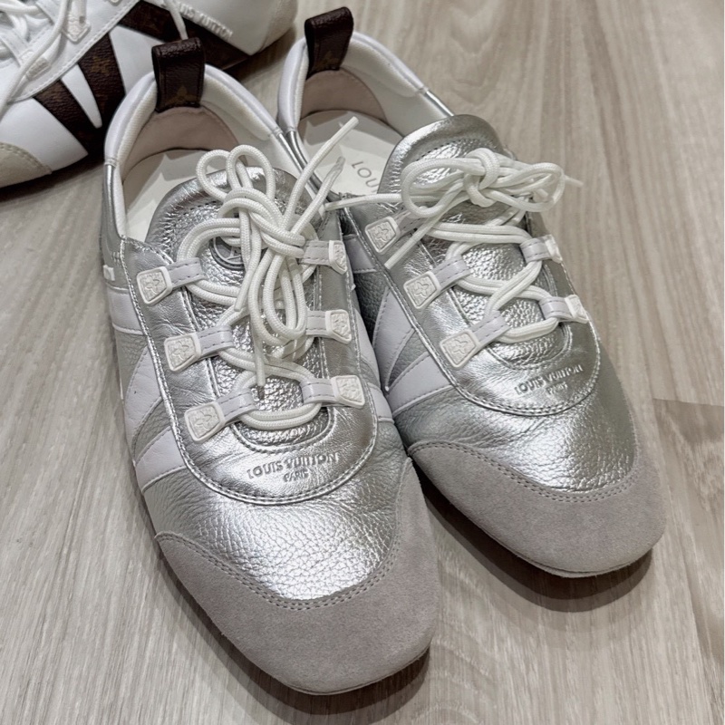 LV Sneakerina 銀色德訓芭蕾舞運動鞋 38.5號-0