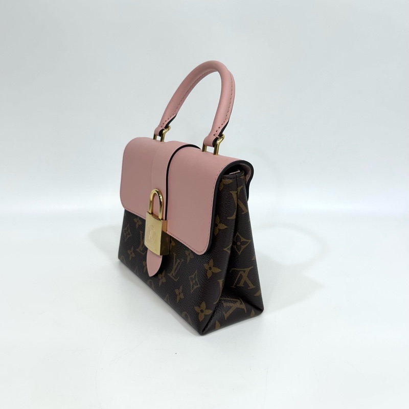 近新路易威登鎖頭包LV原花拚櫻花粉牛皮Locky BB手提側背包M44080-3