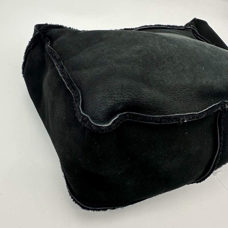 「JL精品代購」香奈兒黑色外縫logo羊羔毛單肩拉鏈小方包-8