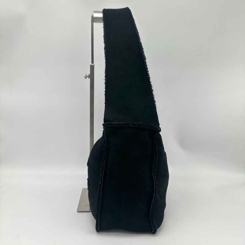 「JL精品代購」香奈兒黑色外縫logo羊羔毛單肩拉鏈小方包-10