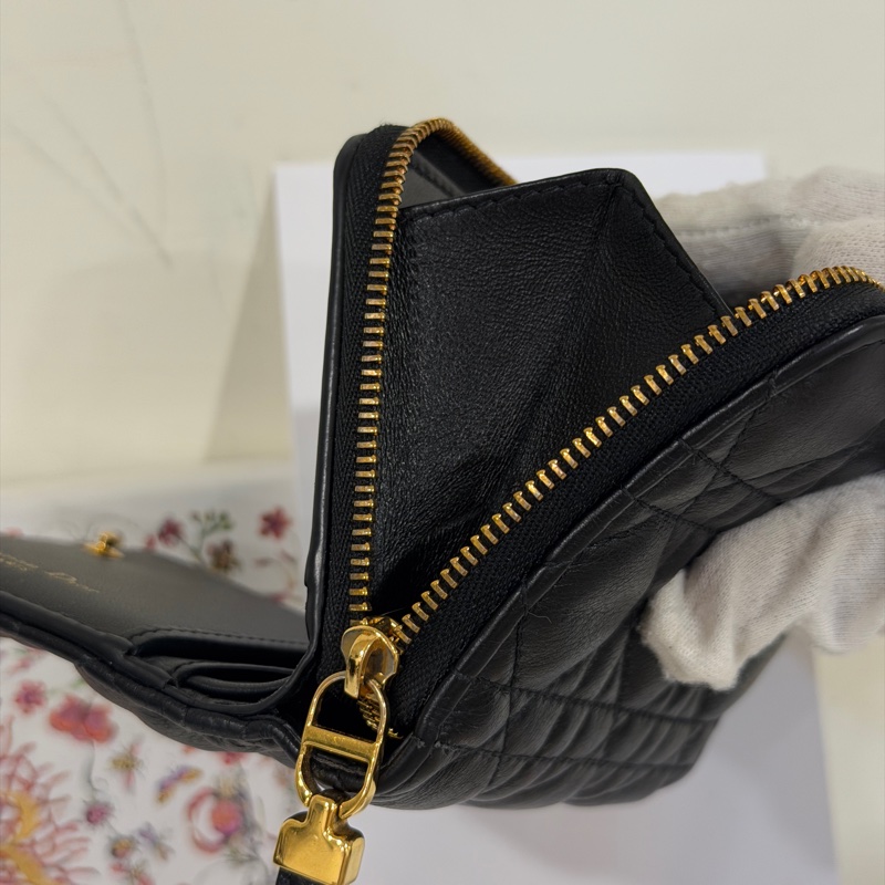 #大全配🈶台北101購證 Dior Caro黑金拉鍊短夾 芯片款 超級甜🔥-16