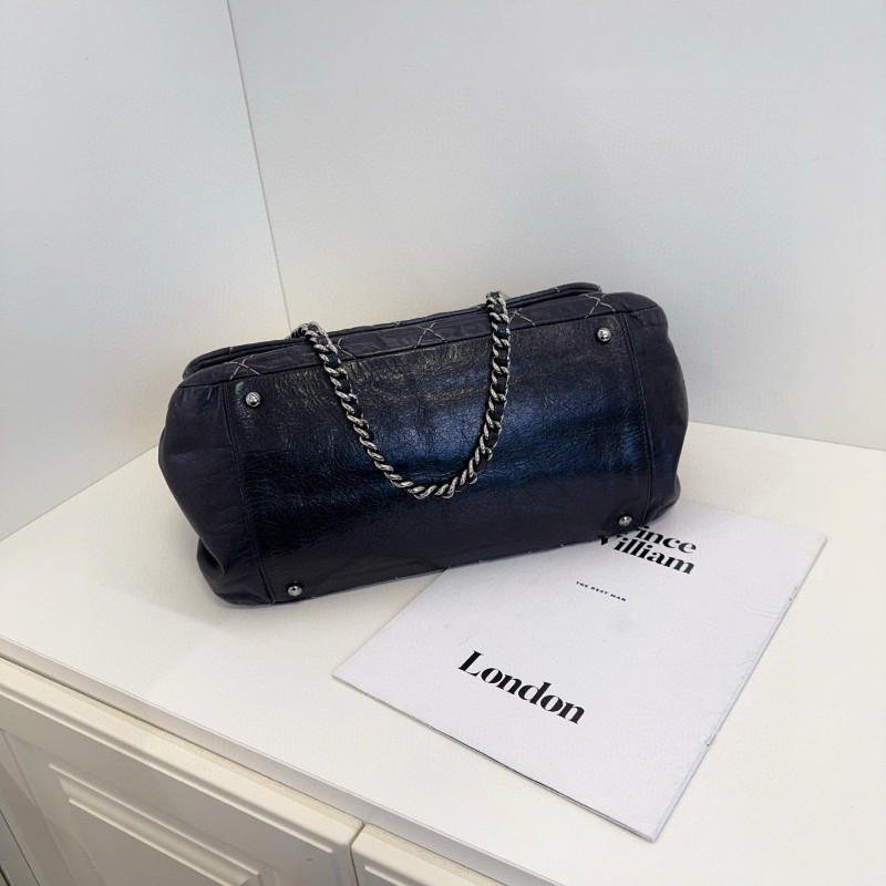 Chanel 香奈兒 黑銀外縫線 牛皮 機場南瓜鏈條包 肩背包-6