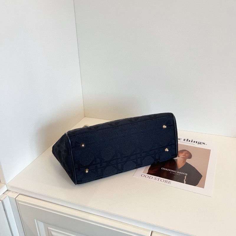 Dior vintage cannage黑金藤格紋粗麻刺繡手提包保齡球戴妃-6