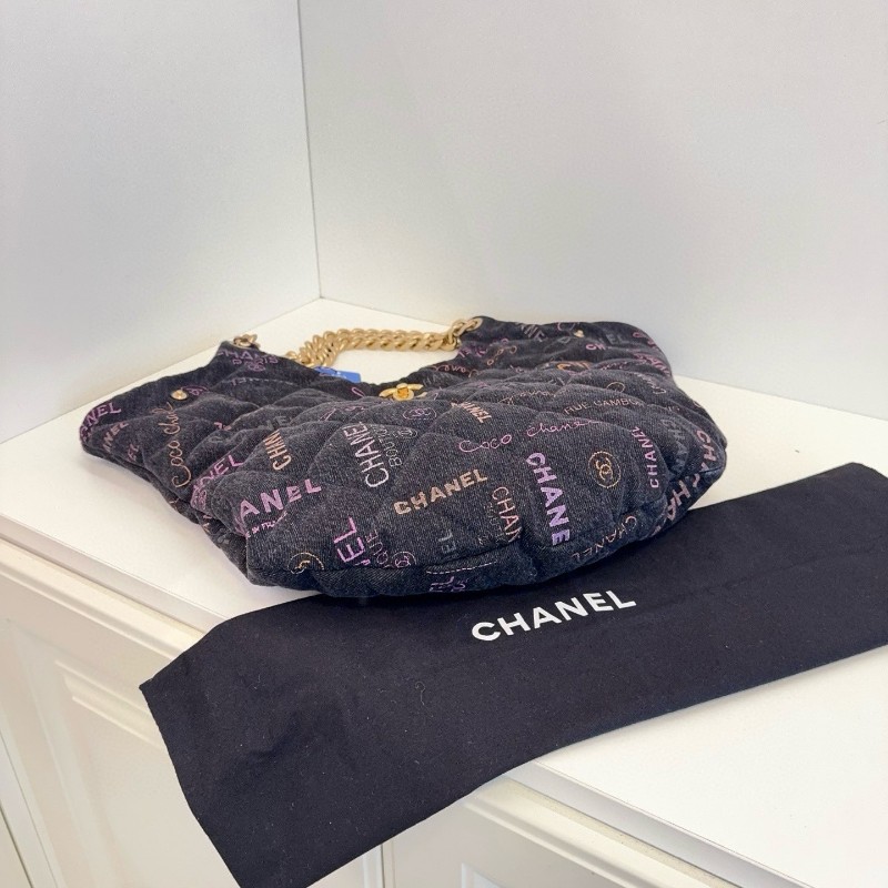 Chanel香奈兒 黑丹寧字母塗鴉牛仔Hobo 粗鏈條大豌豆肩背包 晶片款-6