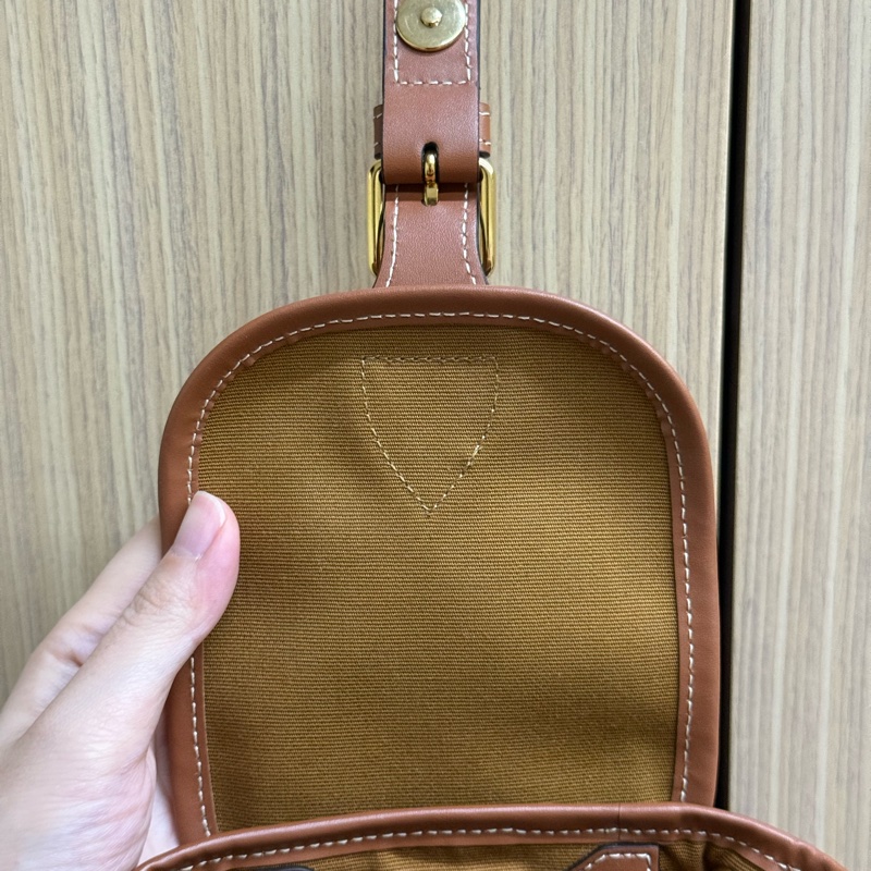 Celine FOLCO標誌印花及牛皮革迷你背包-8