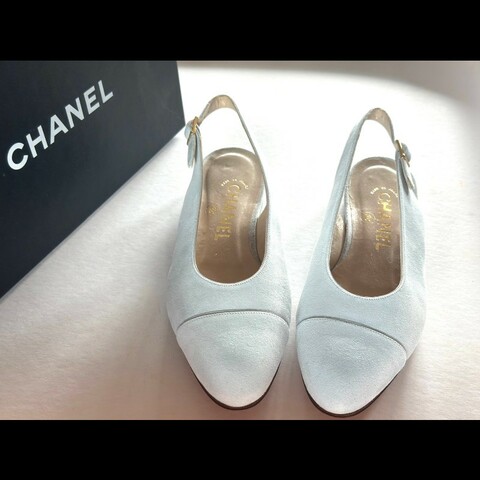 Chanel 經典款 slingbacks系列白色麂皮包頭後空繫帶鞋