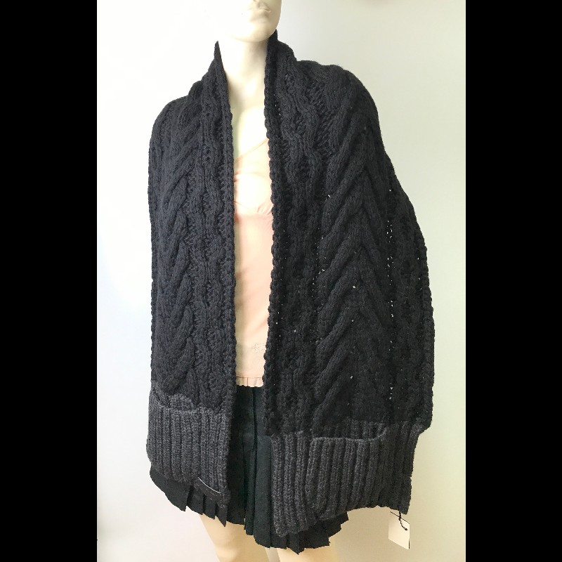 Burberry 羊毛編織披肩圍巾-0