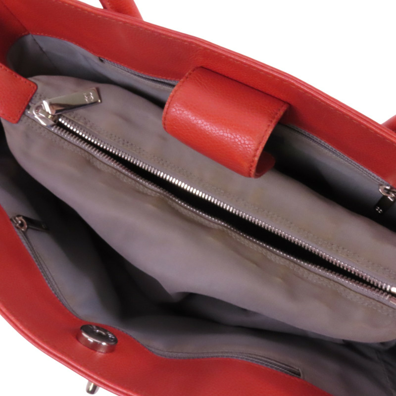 CHANEL 牛皮皮革Shoulder Bag銀扣肩背袋-4