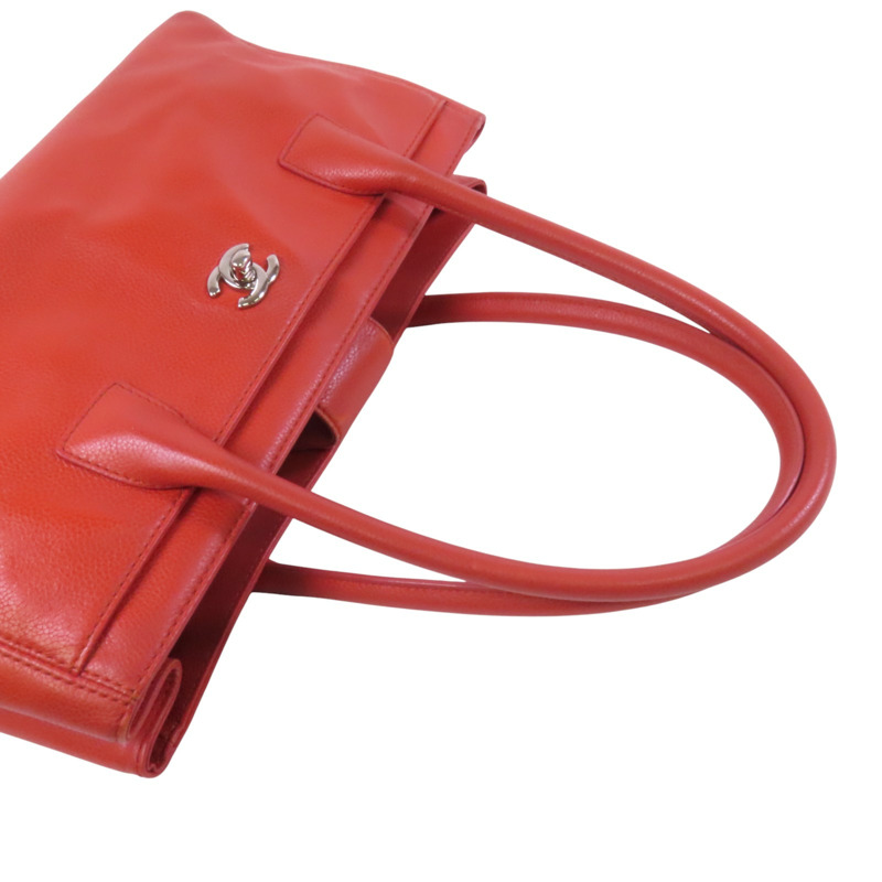 CHANEL 牛皮皮革Shoulder Bag銀扣肩背袋-9