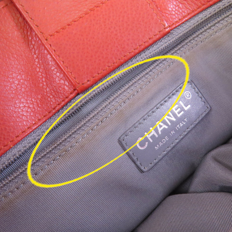 CHANEL 牛皮皮革Shoulder Bag銀扣肩背袋-25