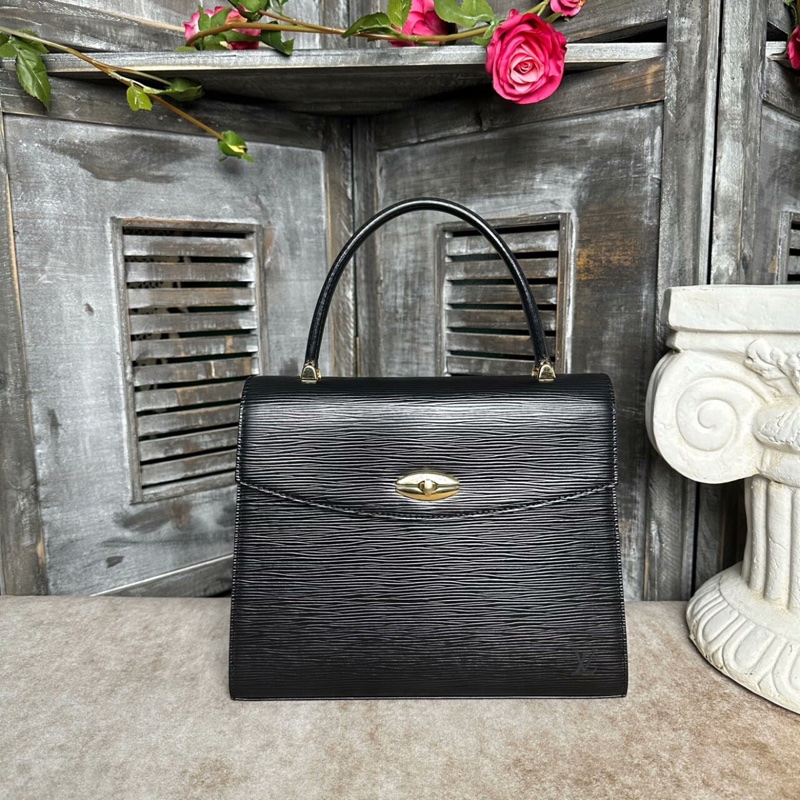 Louis Vuitton • 經典Epi水波紋 Kelly包-2