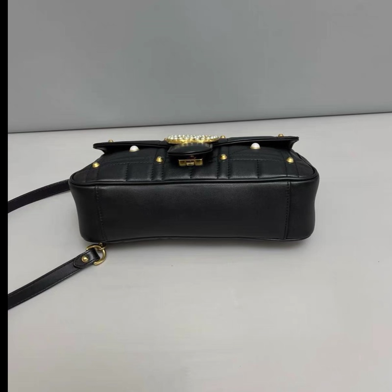 Gucci • Marmont 經典全皮珍珠卯釘包 中號-5