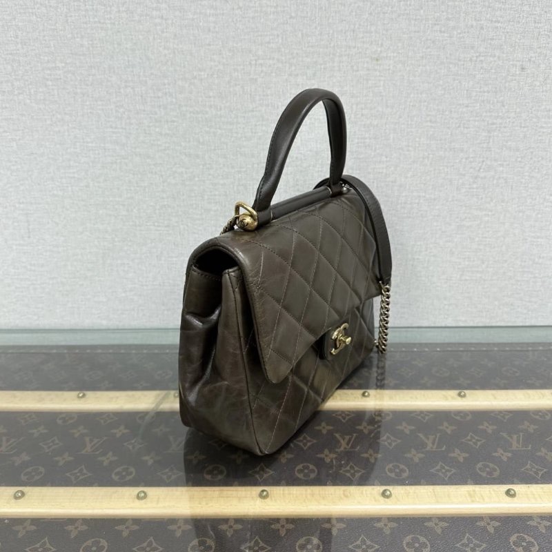 CHANEL 橄欖綠金扣手提斜背包24*19*9 98新配件塵袋-1