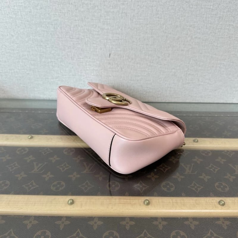 GUCCI 櫻花粉金扣 Marmont馬蒙22肩背斜背鏈條包 22*13*6 98新-4