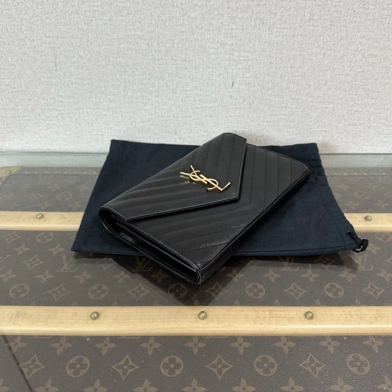 YSL 黑色金扣荔枝紋肩背斜背信封包 22*14*3 99新配件塵袋-2