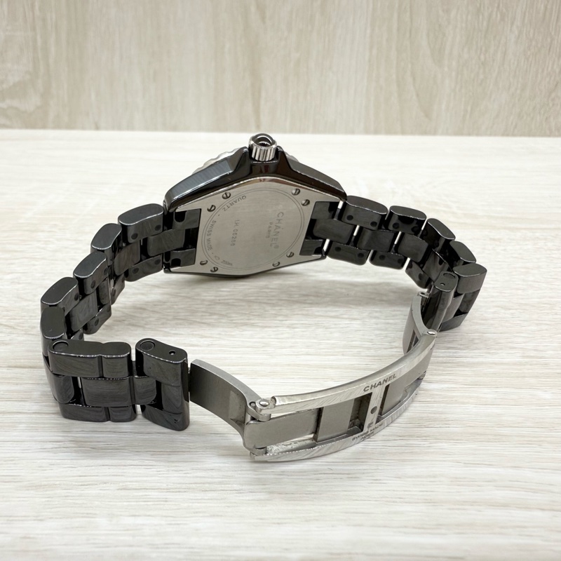 CHANEL黑色陶瓷12點鑽石英錶J12 33mm-3
