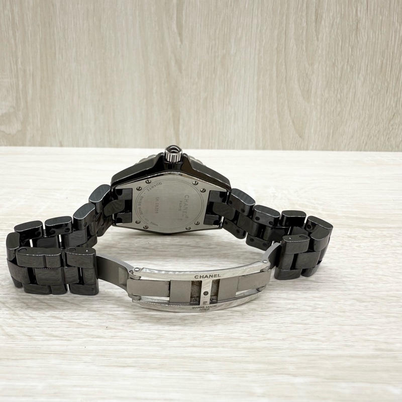 CHANEL黑色陶瓷12點鑽石英錶J12 33mm-4