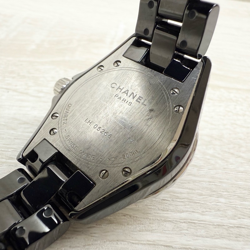 CHANEL黑色陶瓷12點鑽石英錶J12 33mm-11