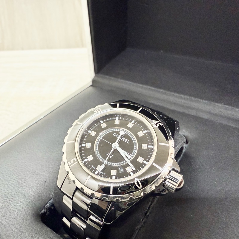 CHANEL黑色陶瓷12點鑽石英錶J12 33mm-6