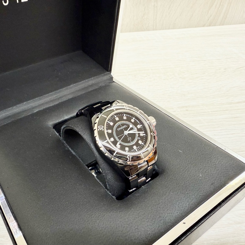 CHANEL黑色陶瓷12點鑽石英錶J12 33mm-8
