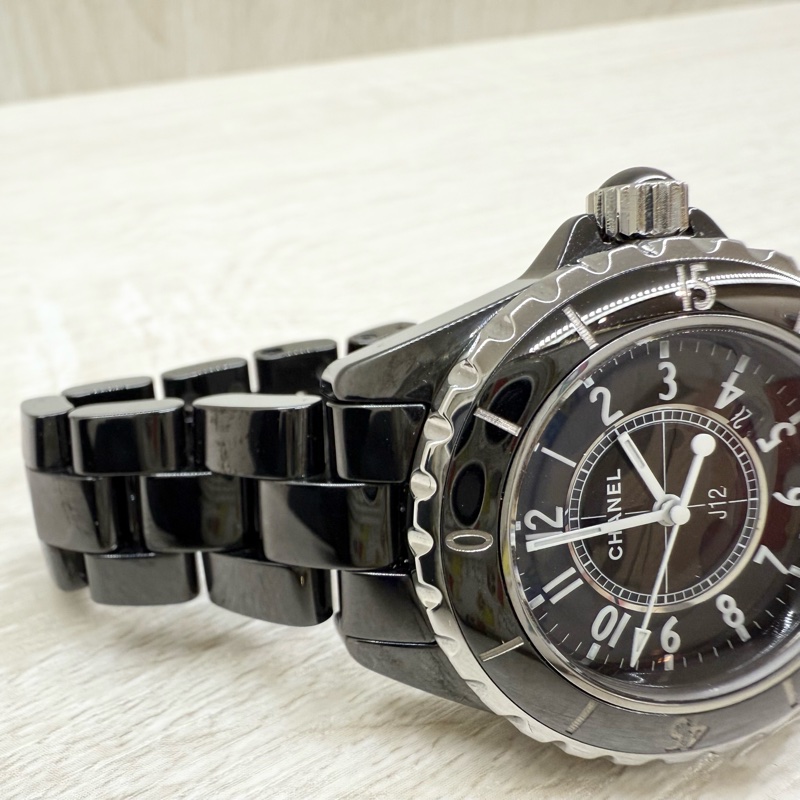 CHANEL黑色陶瓷石英錶J12 33mm/H0682-4