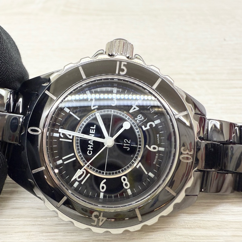 CHANEL黑色陶瓷石英錶J12 33mm/H0682-9