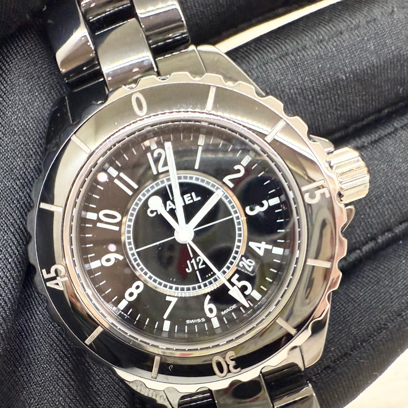 CHANEL黑色陶瓷石英錶J12 33mm/H0682-10