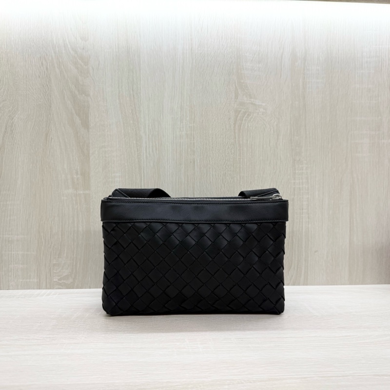 BV黑色牛皮編織Intrecciato Duo 斜背包-1