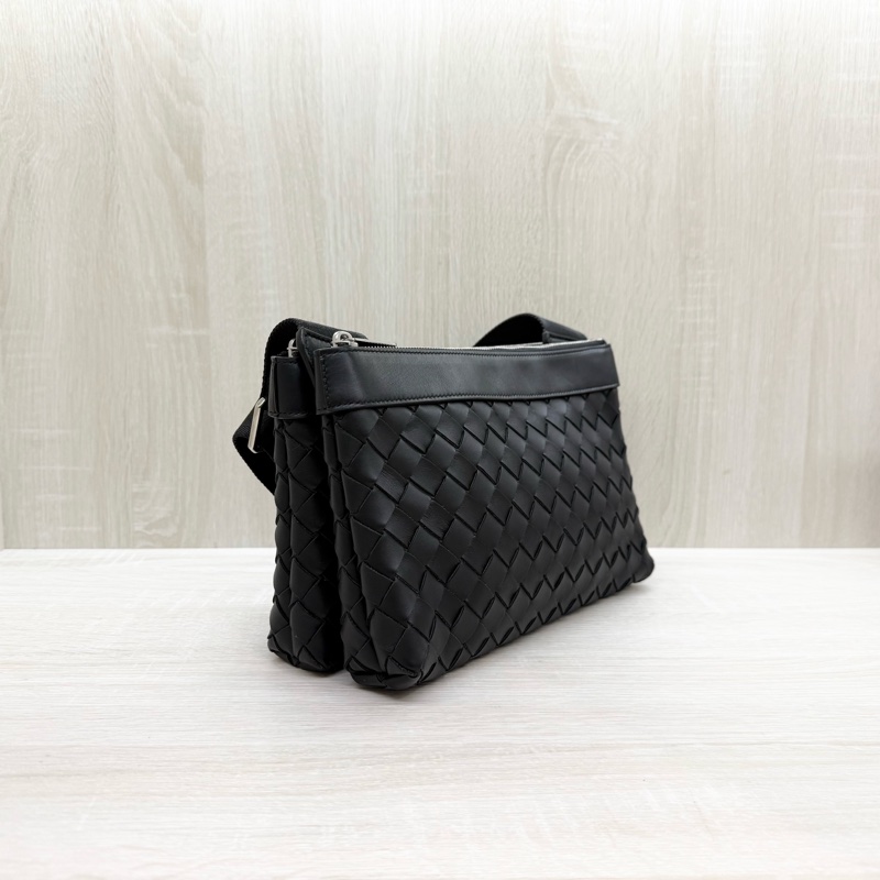 BV黑色牛皮編織Intrecciato Duo 斜背包-3