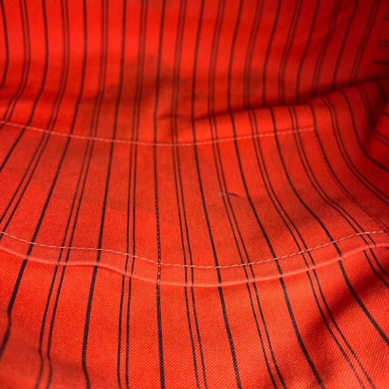 LV M41169 橘紅壓紋托特包-5