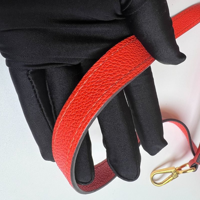 LV M41169 橘紅壓紋托特包-14