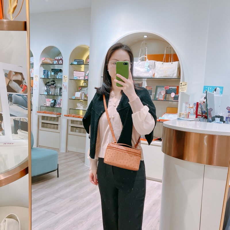 TK1861 LORO PIANA 諾悠翩雅經典鴕鳥皮手拿兩用包包OSTRICH L19 EXTRA POCKET POUCH-1