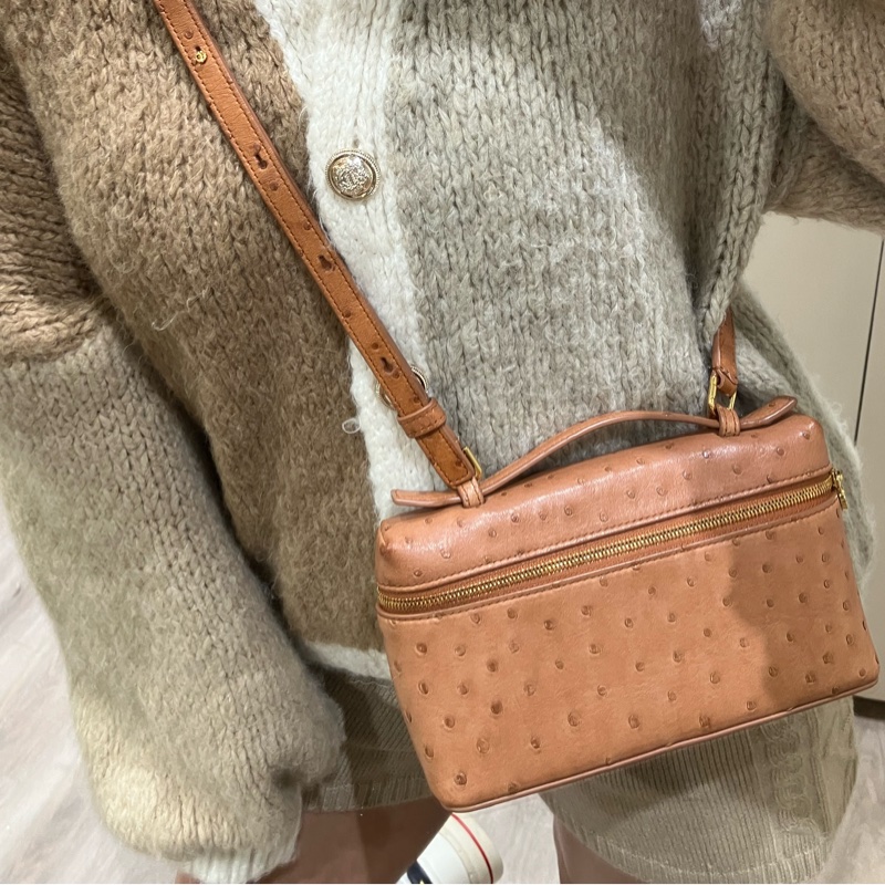 TK1861 LORO PIANA 諾悠翩雅經典鴕鳥皮手拿兩用包包OSTRICH L19 EXTRA POCKET POUCH-19
