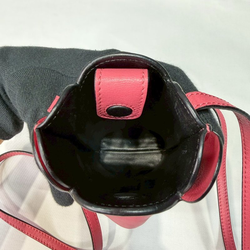 LOEWE 粉色大象手機包-4