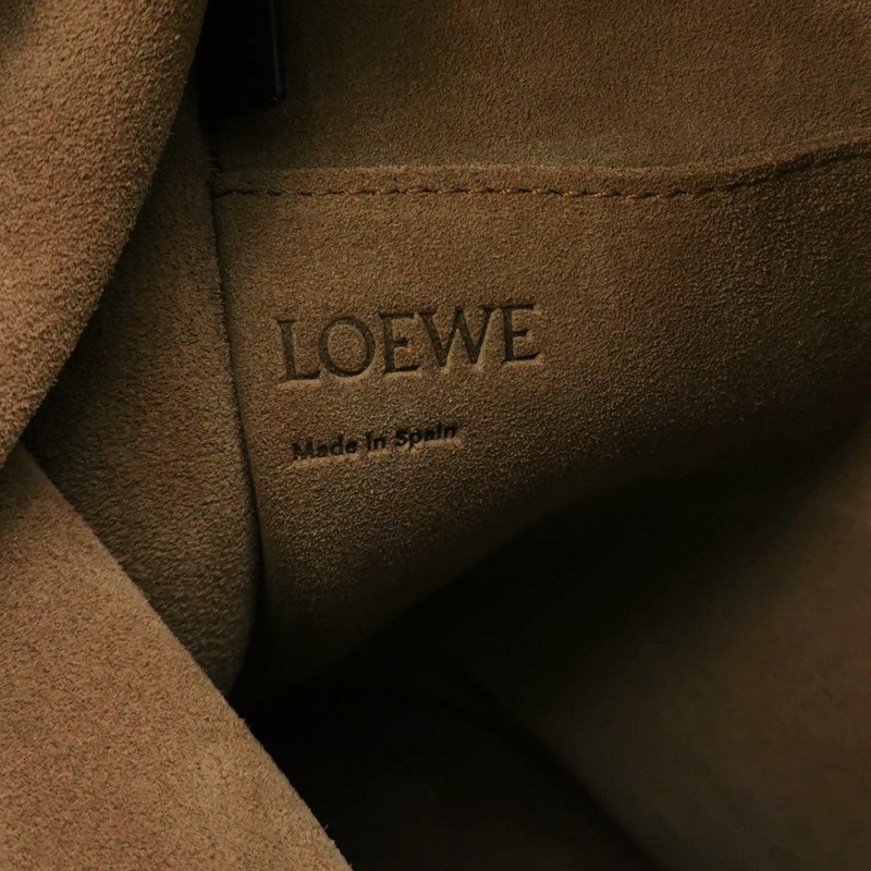 Loewe Gate牛皮鏤空Logo斜挎包單肩包-7