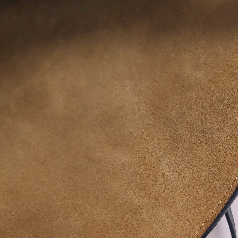 Loewe Gate牛皮鏤空Logo斜挎包單肩包-9