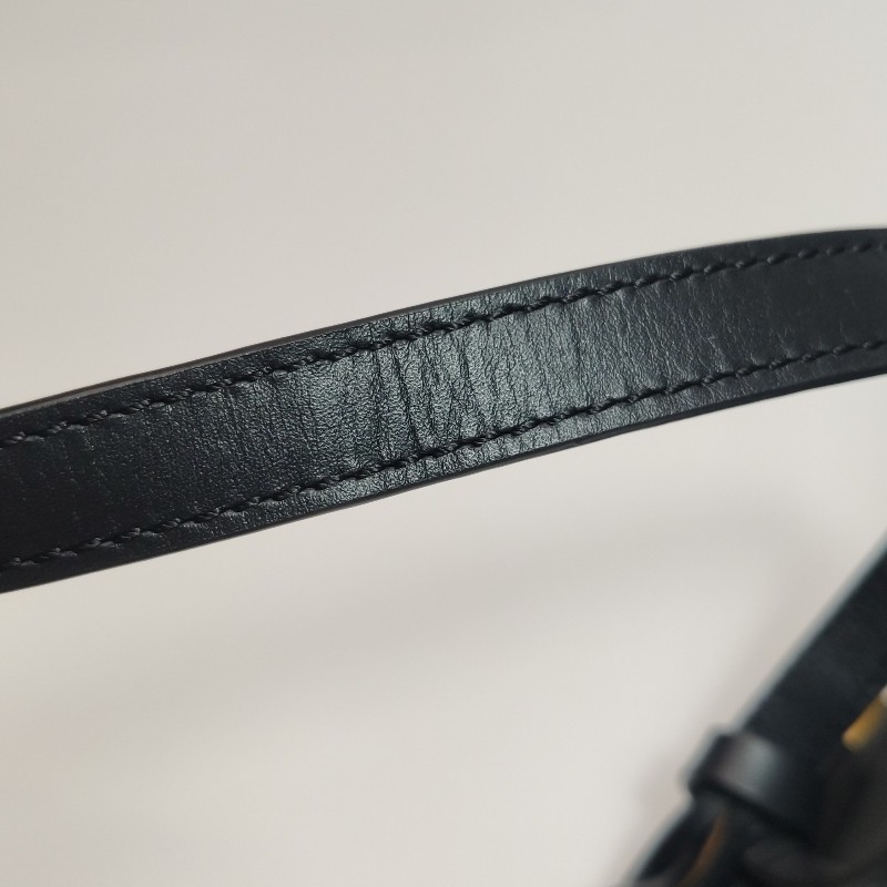 Loewe Gate牛皮鏤空Logo斜挎包單肩包-18