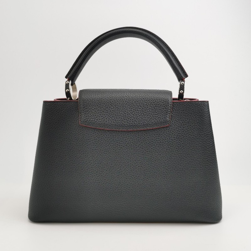 Louis Vuitton (LV) Capucines中號牛皮純色金屬LV搭扣斜挎包單肩包-4