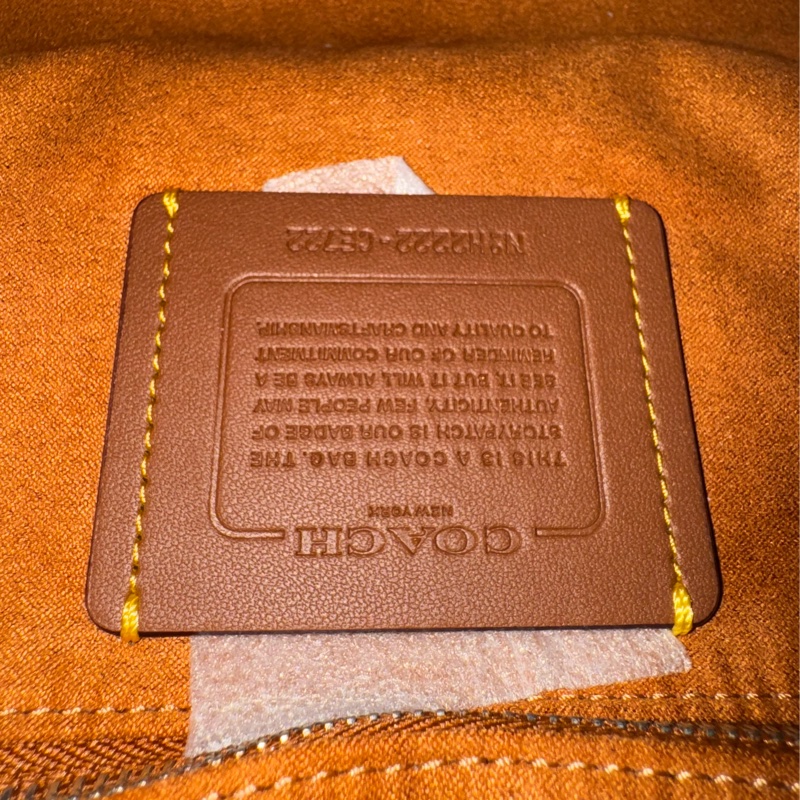 全新 coach 黑色澎澎包-4