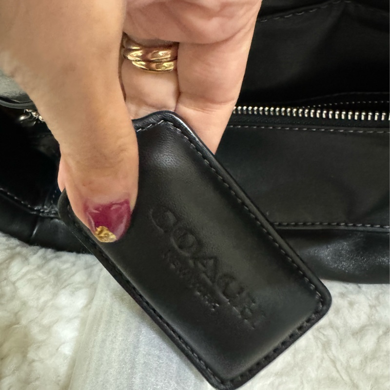 全新 coach 黑色澎澎包-18