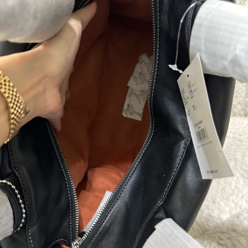 全新 coach 黑色澎澎包-26