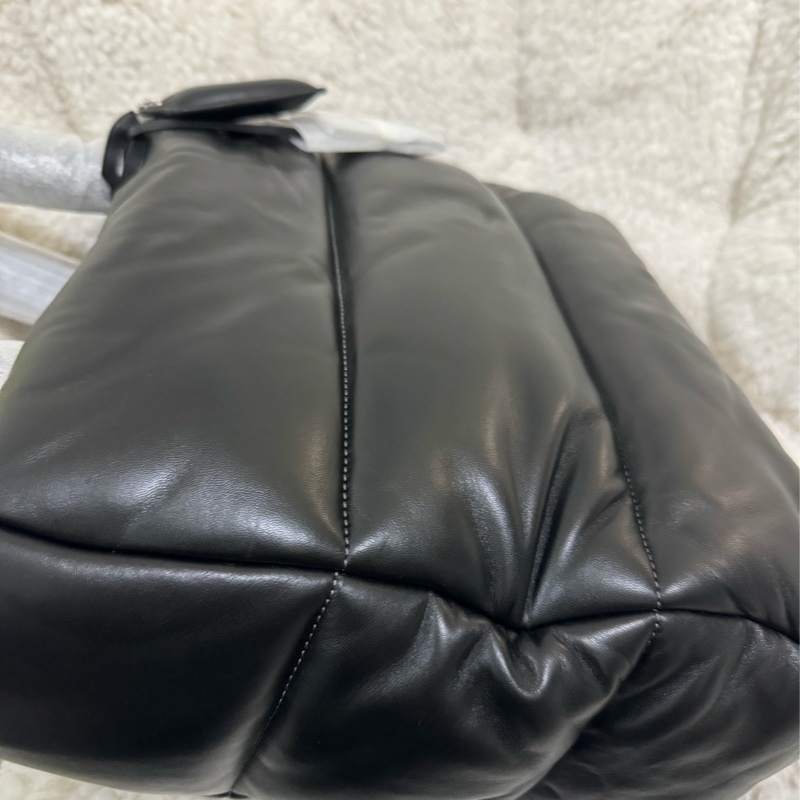 全新 coach 黑色澎澎包-30