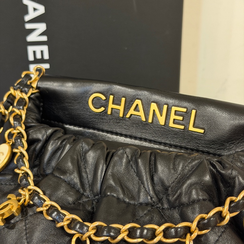 #專櫃近20萬 #99新閒置 香奈兒23p小福袋22bag寶石糖果吊墜❤️🔥-24