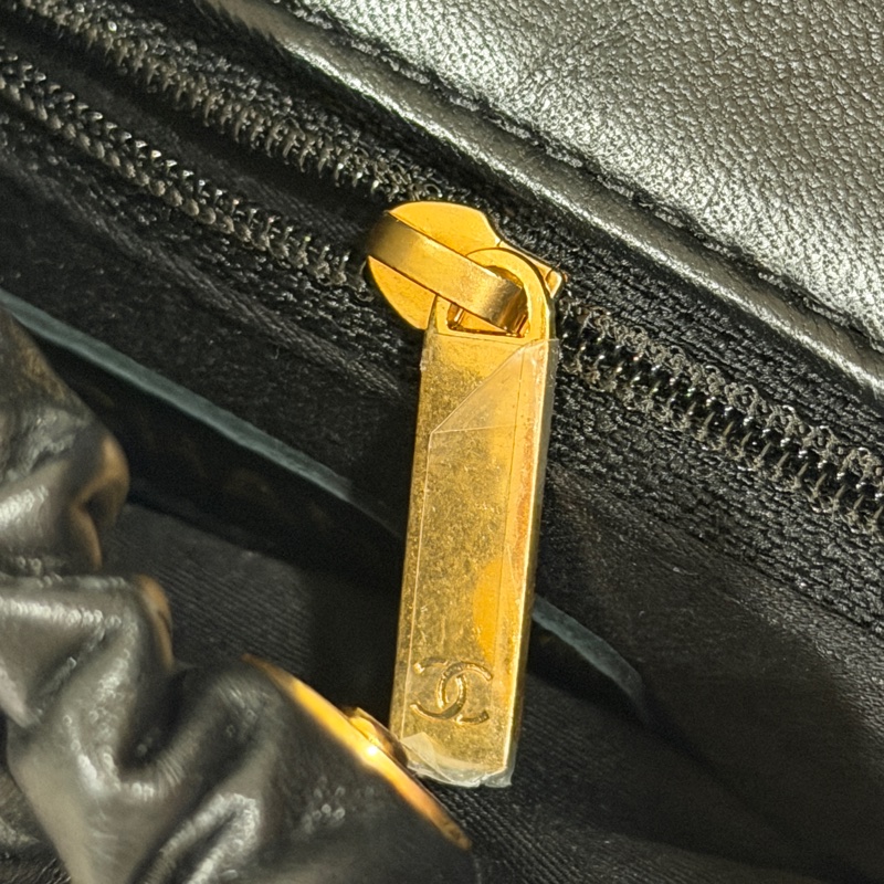 #專櫃近20萬 #99新閒置 香奈兒23p小福袋22bag寶石糖果吊墜❤️🔥-28