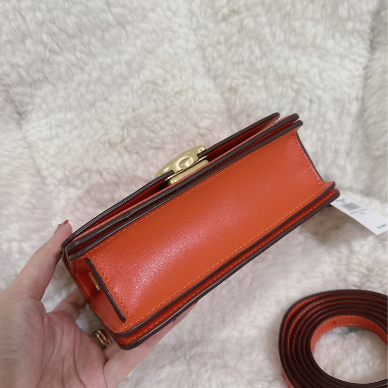 【全新COACH】BANDIT 斜背包-24