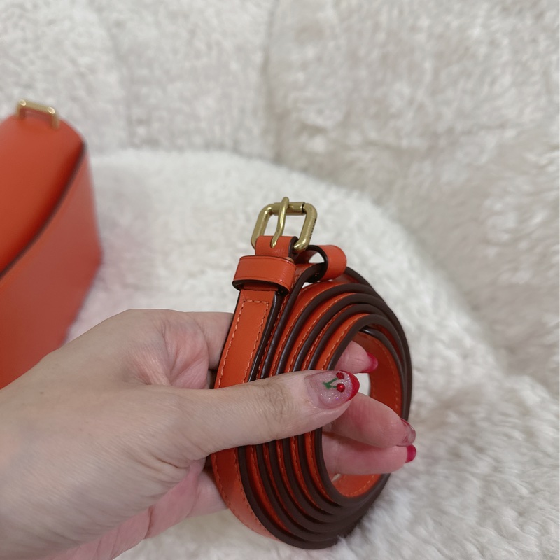 【全新COACH】BANDIT 斜背包-35