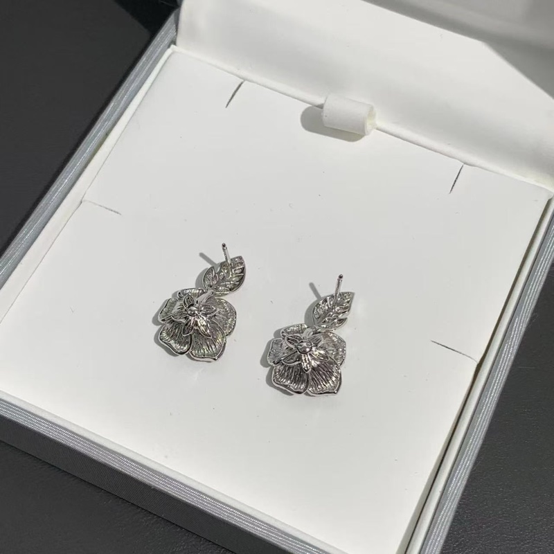 Dior迪奧玫瑰花白金滿鑽耳環,2025年購入-1