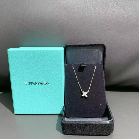 Tiffany白金Victoria系列花簇四葉草項鍊小號