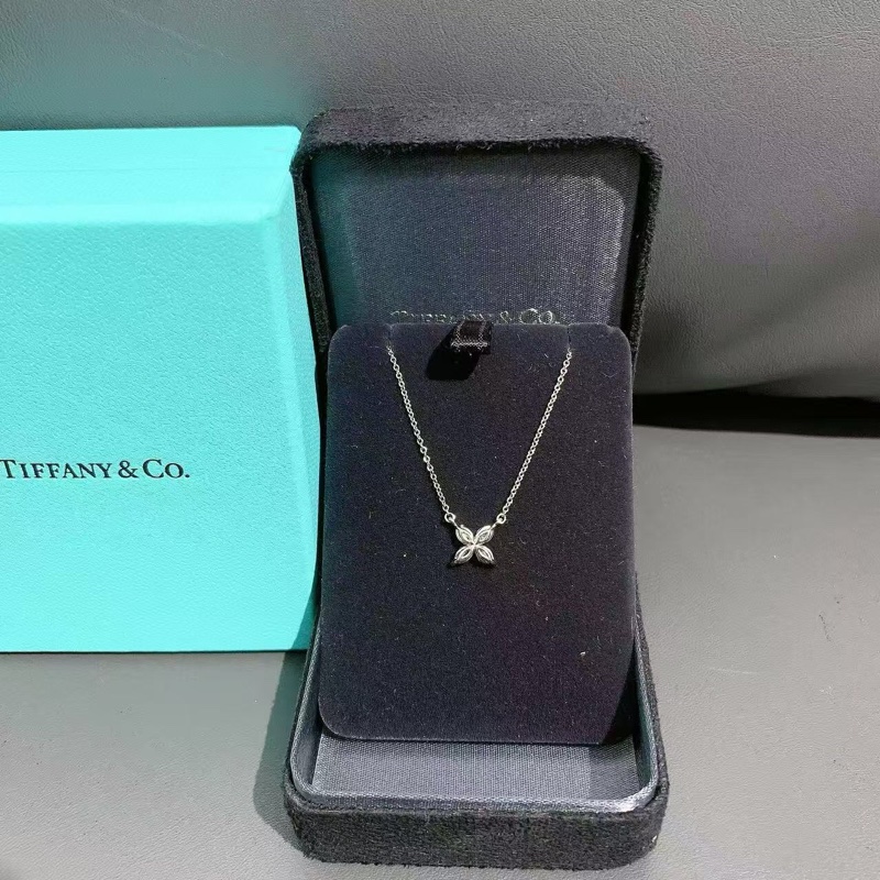 Tiffany白金Victoria系列花簇四葉草項鍊小號-2